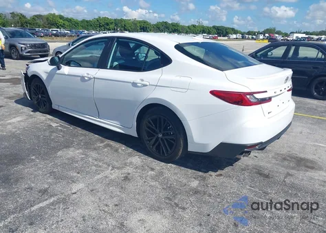 2025 Toyota Camry Se z USA, uszkodzony, nr VIN 4T1DAACK9SU591289